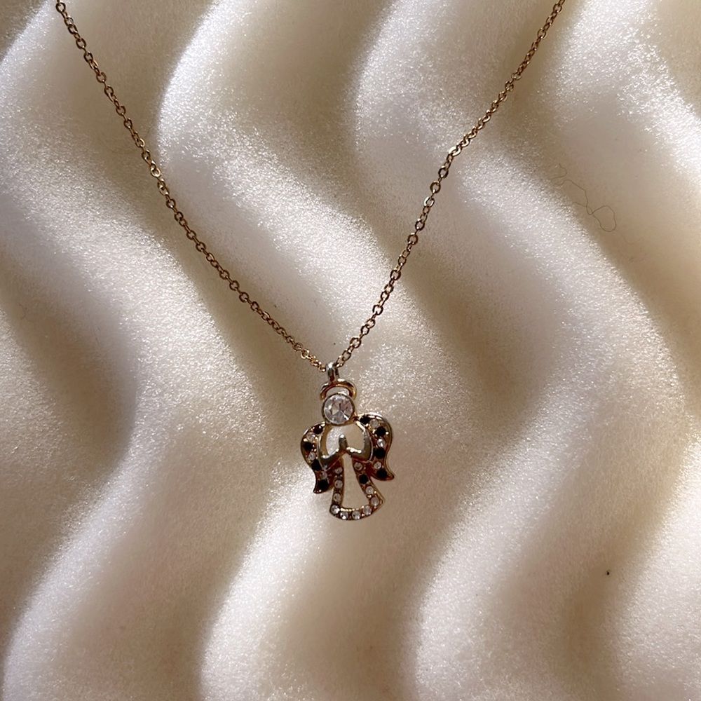 Angel necklace